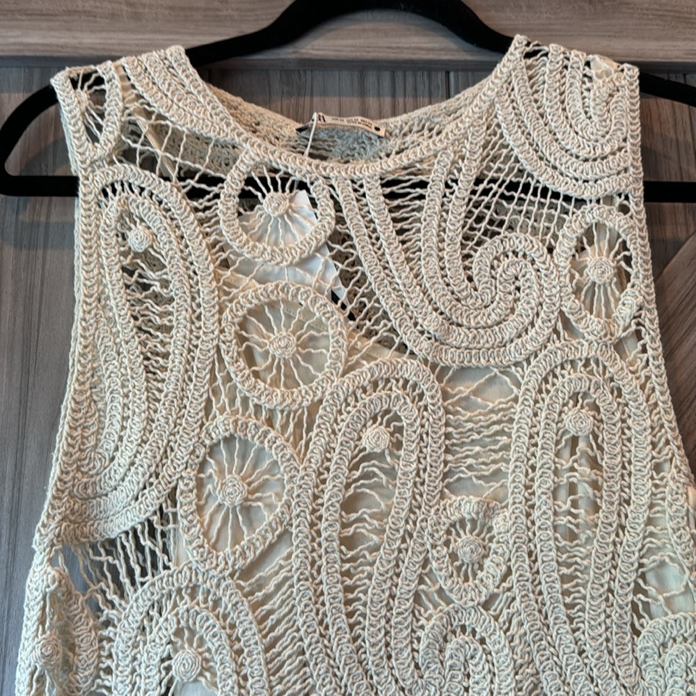 NWT Gorgeous and unique ZARA crochet dress size XS - Picture 13 of 16
